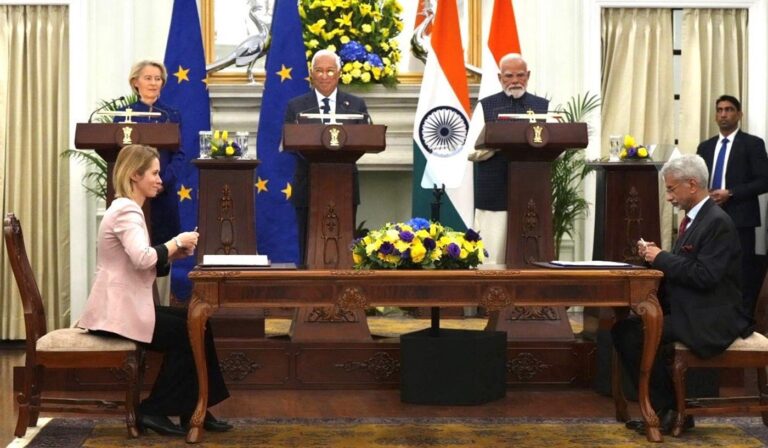 EU-India-defence-pact-signing.jpg